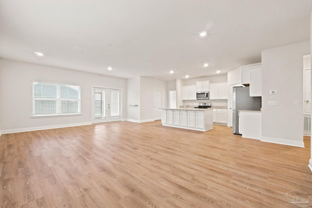 7745 Burnside Loop - Photo 6 of 34