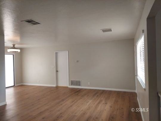 612 W Graaf Ave Apt C - Photo 4 of 13