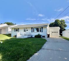415 W Locust St - Photo 1 of 1