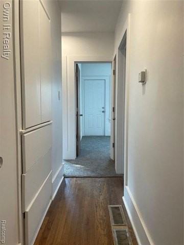 2492 Glendale St - Photo 6 of 9