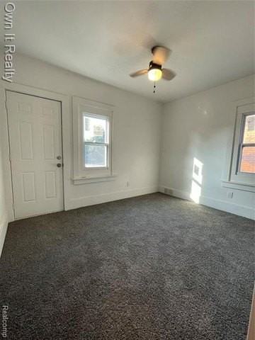 2492 Glendale St - Photo 7 of 9