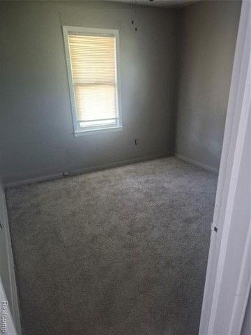 13500 Heyden St - Photo 4 of 7