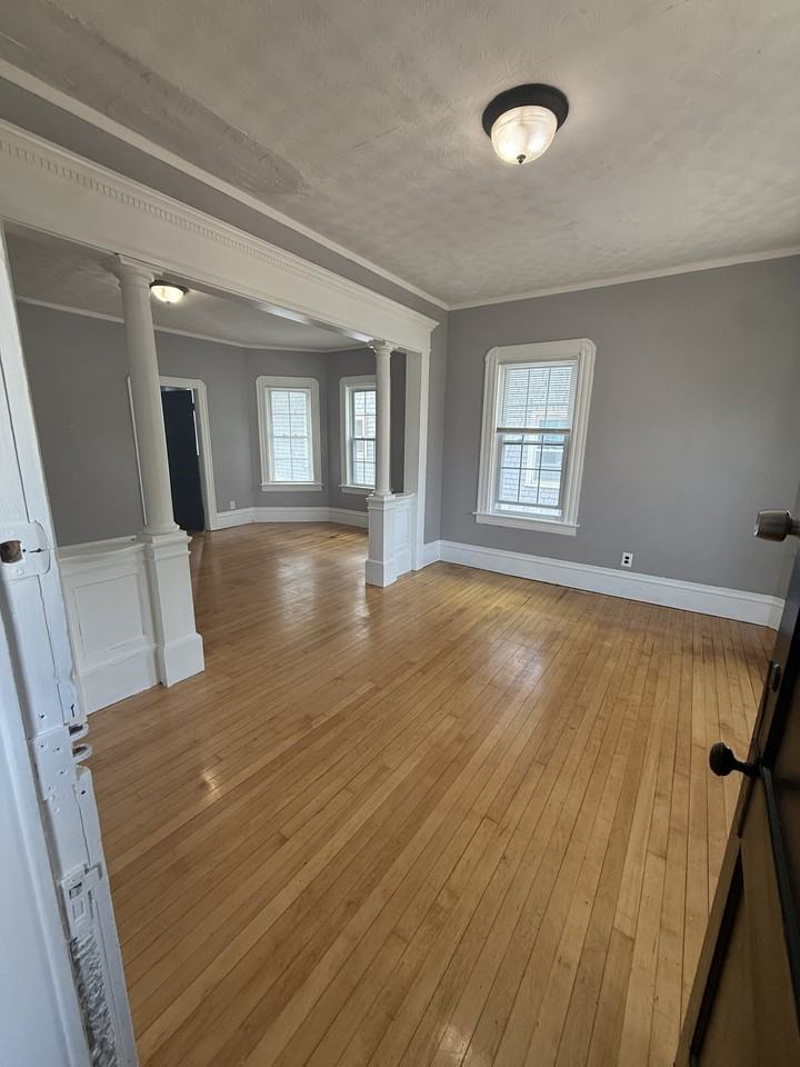45 Shawmut St - Photo 2 of 11