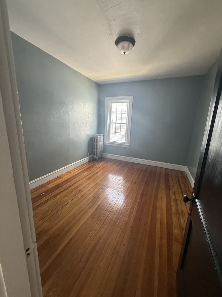 45 Shawmut St - Photo 4 of 11
