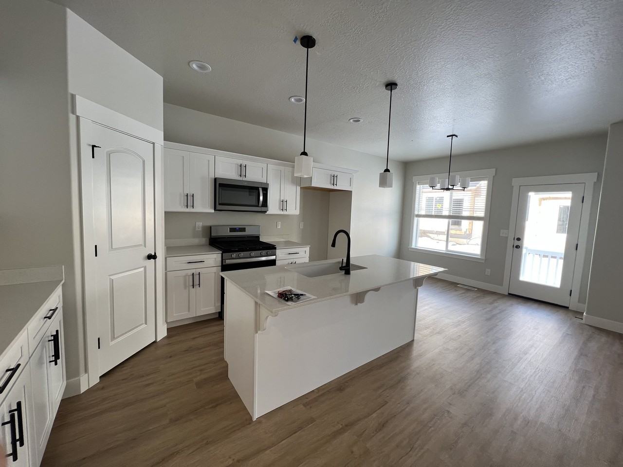 3898 W Canyon Falls Dr - Photo 2 of 2