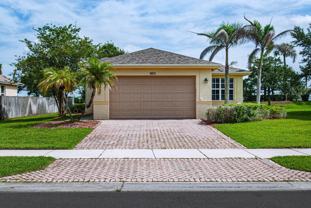 9851 E Verona Cir - Photo 1 of 1