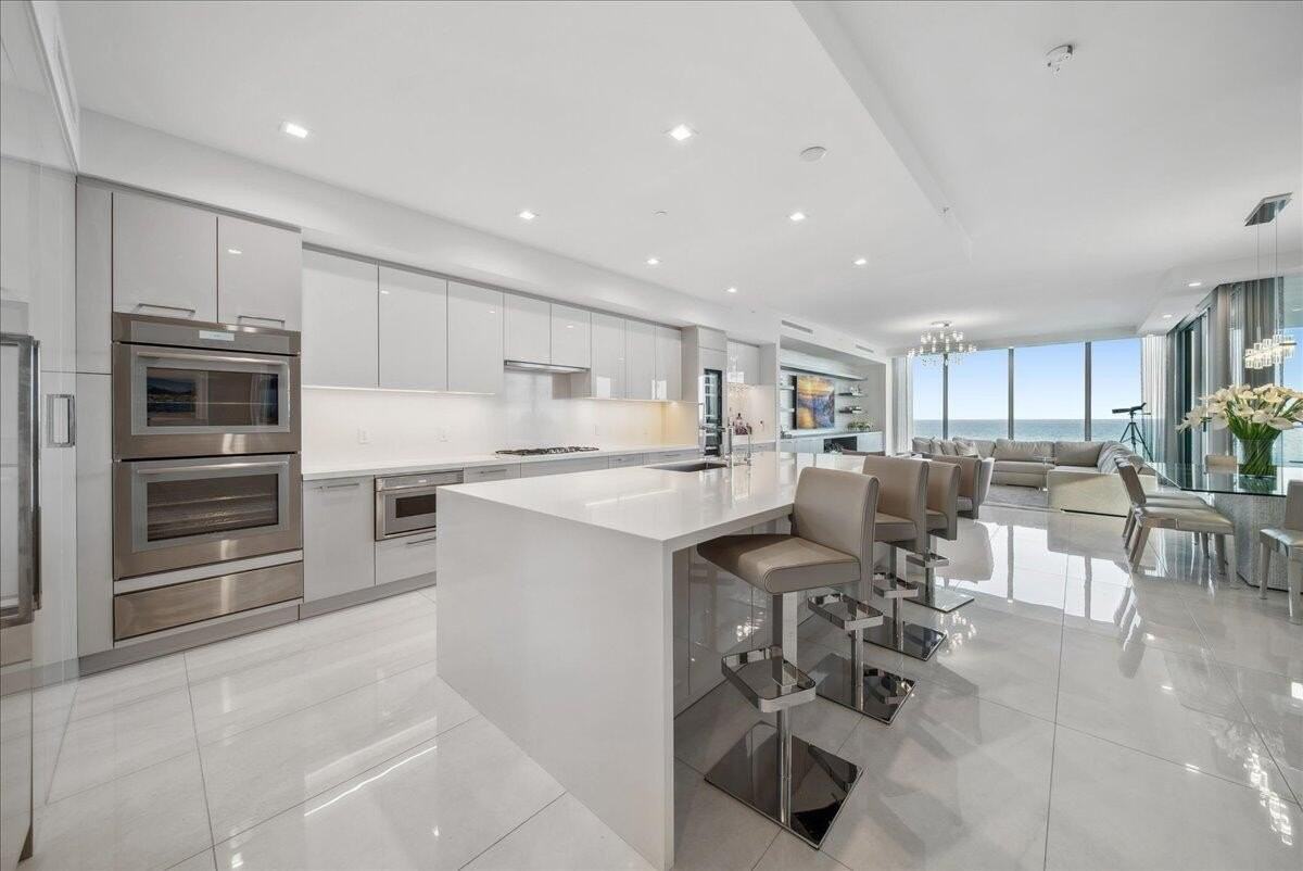 5000 N Ocean Dr #603 - Photo 4 of 36