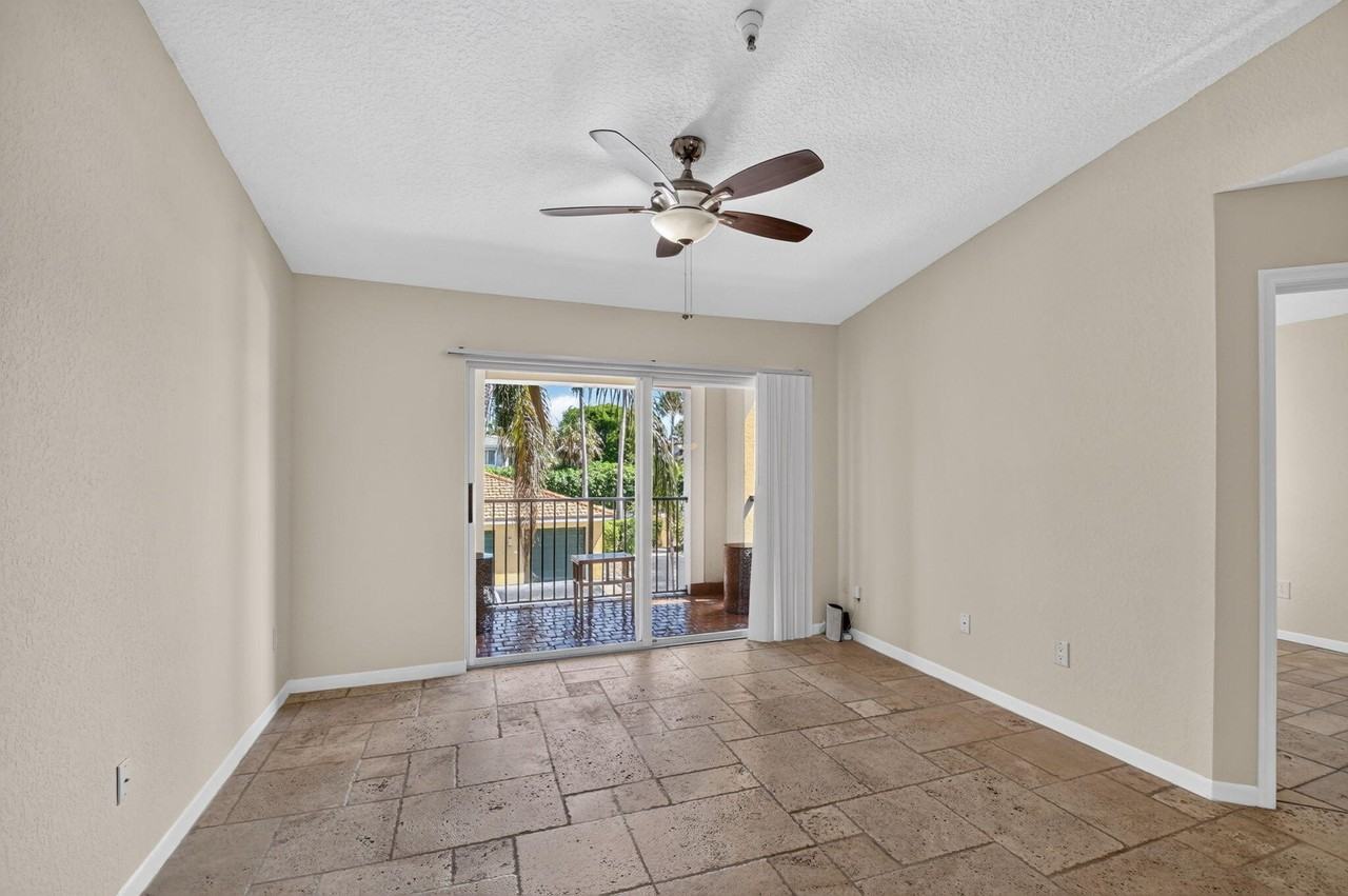 160 Yacht Club Way #211 - Photo 5 of 38