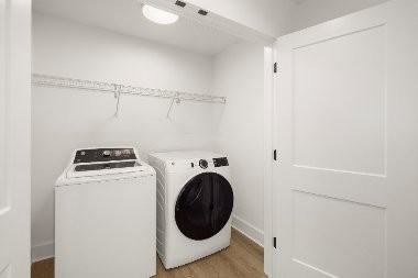 1302 Keturah St - Photo 5 of 13