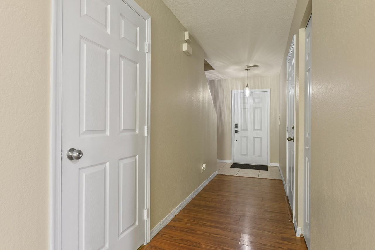 2205 Sw Marshfield Ct #2205 - Photo 5 of 45