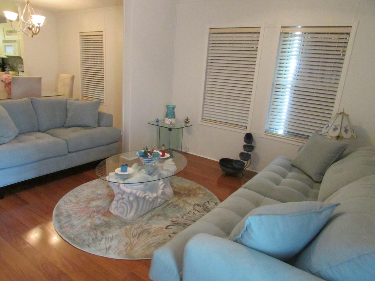 160 Nw 53rd St - Photo 4 of 32