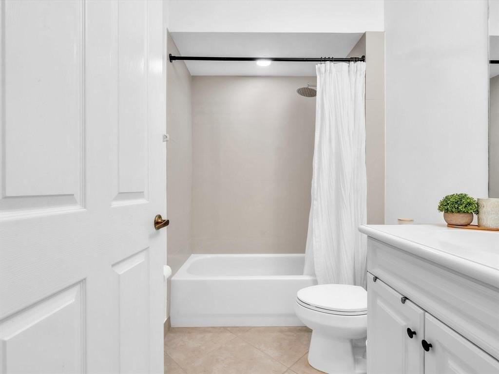 8025 Nw 127th Ln #4C - Photo 5 of 50