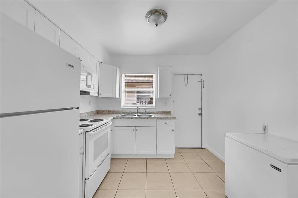 1218 Nw 6th Ave - Photo 3 of 18
