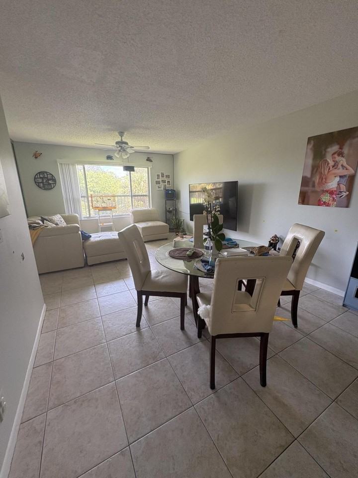 10107 Twin Lakes Dr #24O - Photo 3 of 10