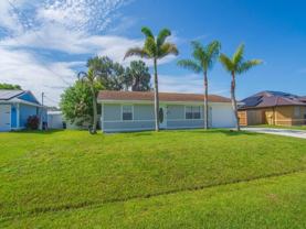 819 Sw Amethist Ter - Photo 1 of 1