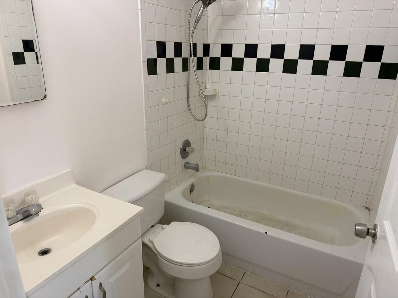 17359 Sapp Pl - Photo 4 of 8