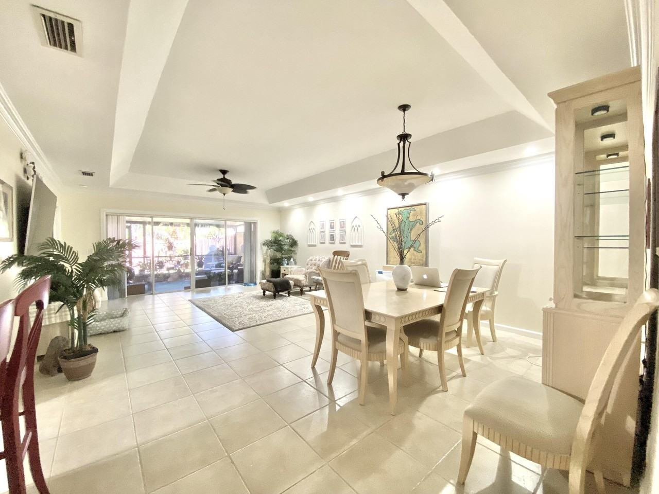 9132 Pine Springs Dr - Photo 4 of 17