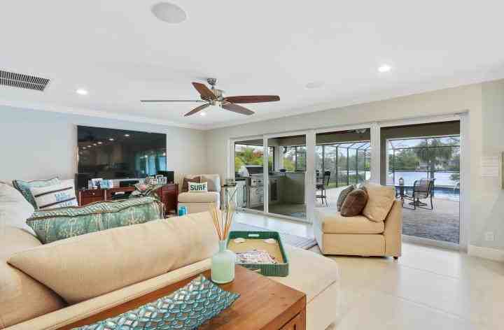 35 Saddleback Rd - Photo 4 of 20