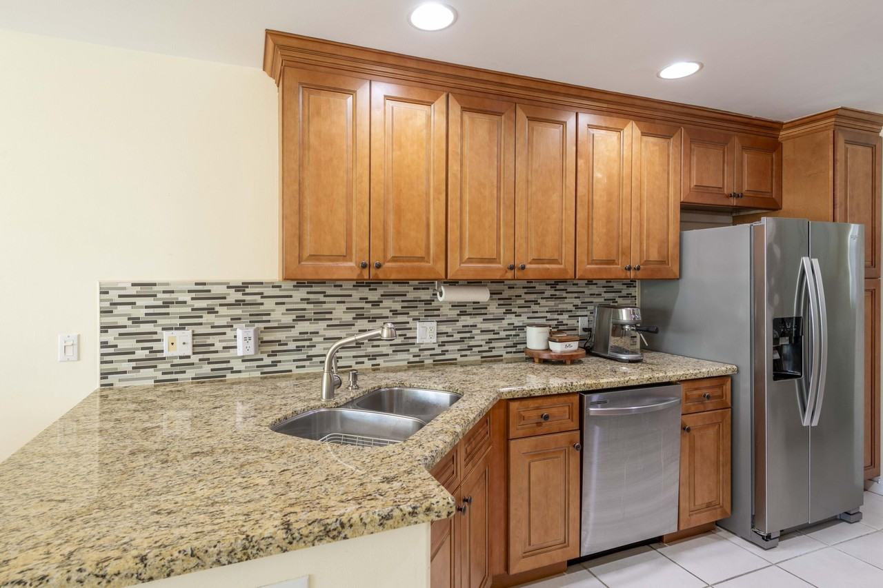 154 Santa Barbara Way - Photo 4 of 45