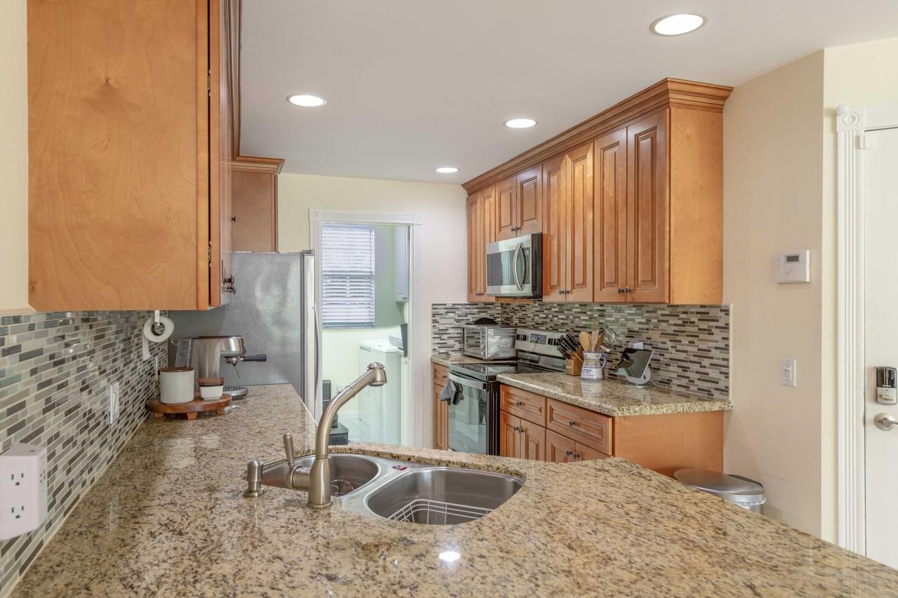 154 Santa Barbara Way - Photo 6 of 45