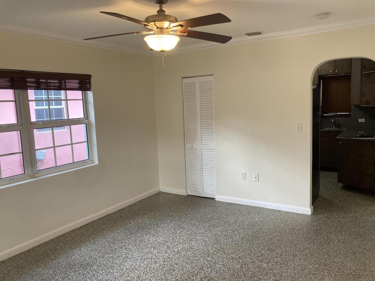 714 8th Ave N - Photo 5 of 11