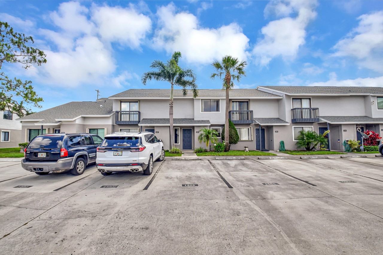 1506 Wharf Ln #1506 - Photo 4 of 26