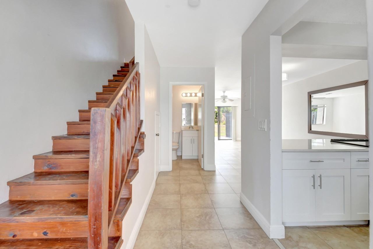 1506 Wharf Ln #1506 - Photo 5 of 26