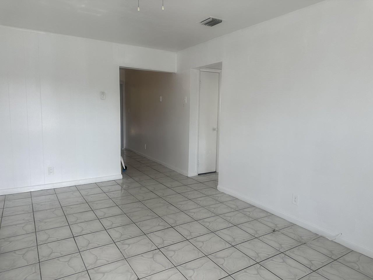 4120 Nw 39th Ave - Photo 3 of 19