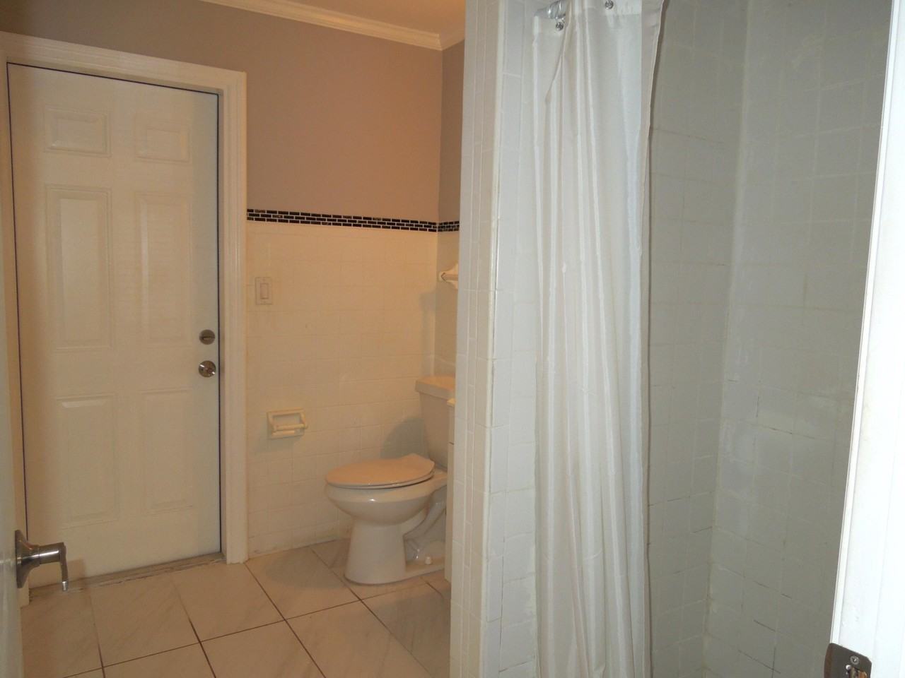 1416 S M St #1 - Photo 7 of 13