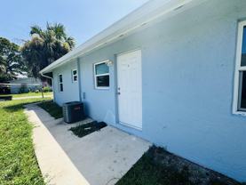 1207 Avenue K #B - Photo 1 of 1