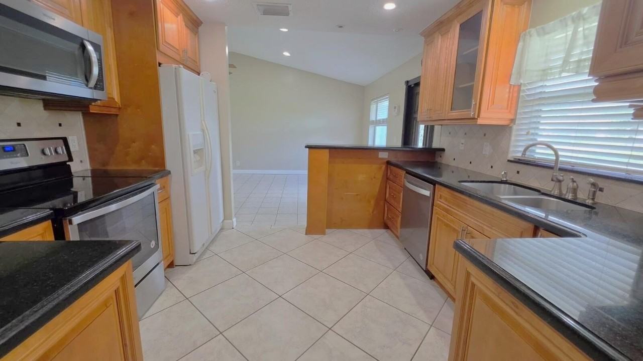 5686 Shillington Way - Photo 2 of 16