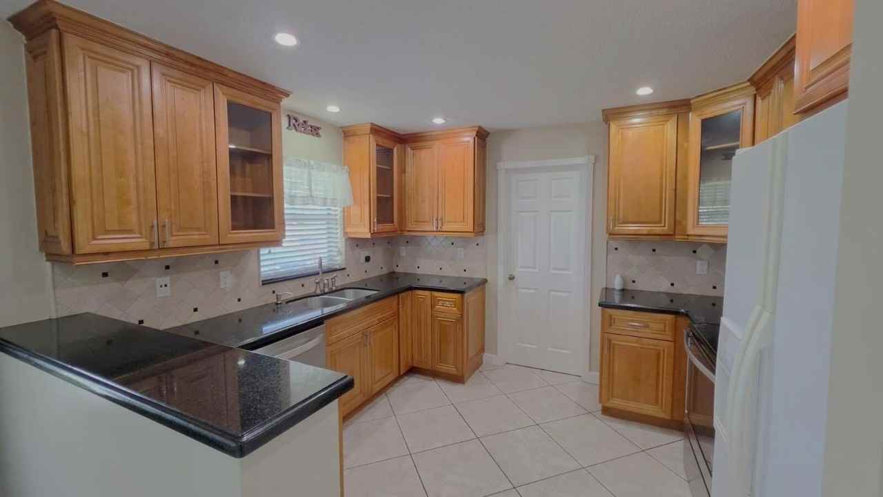 5686 Shillington Way - Photo 3 of 16