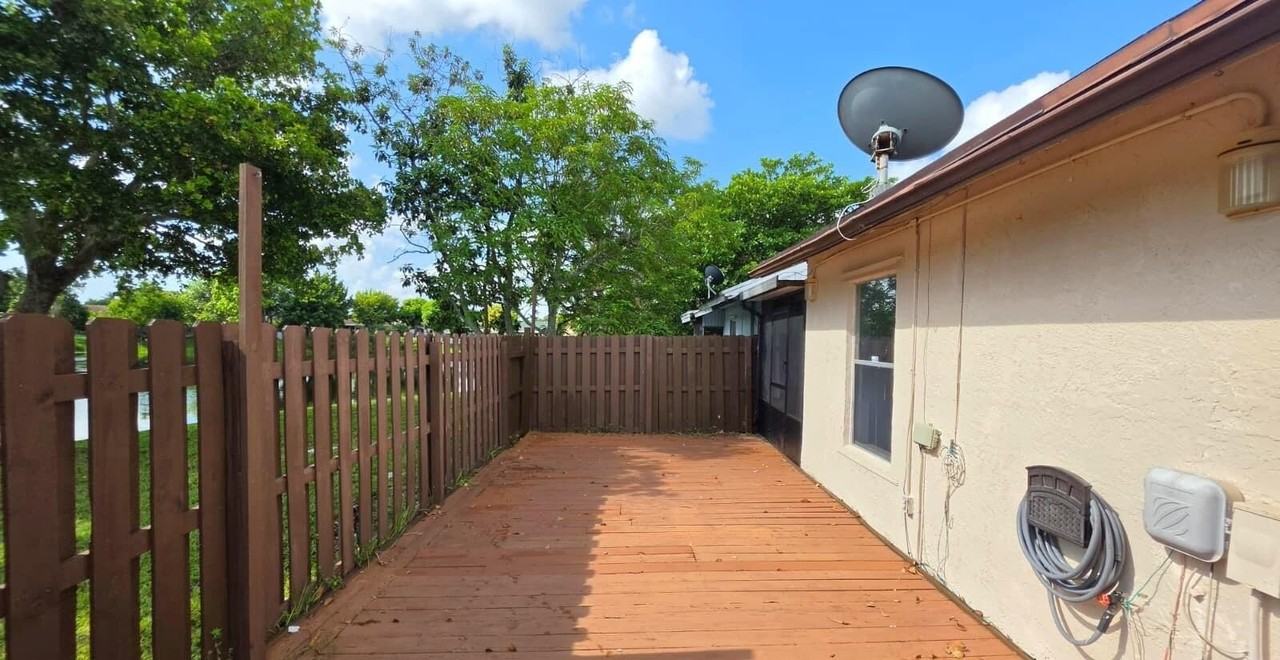 5686 Shillington Way - Photo 5 of 16