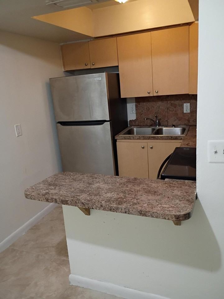 1845 Nw 55th Ave #4 - Photo 3 of 5