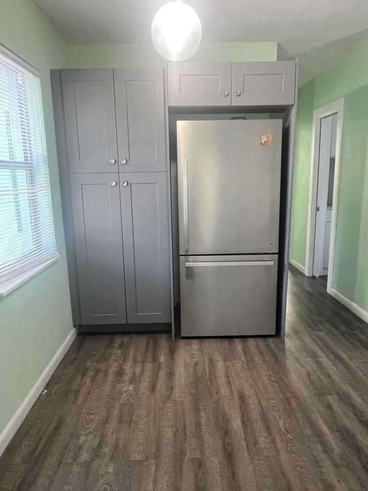 601 N D St - Photo 4 of 8