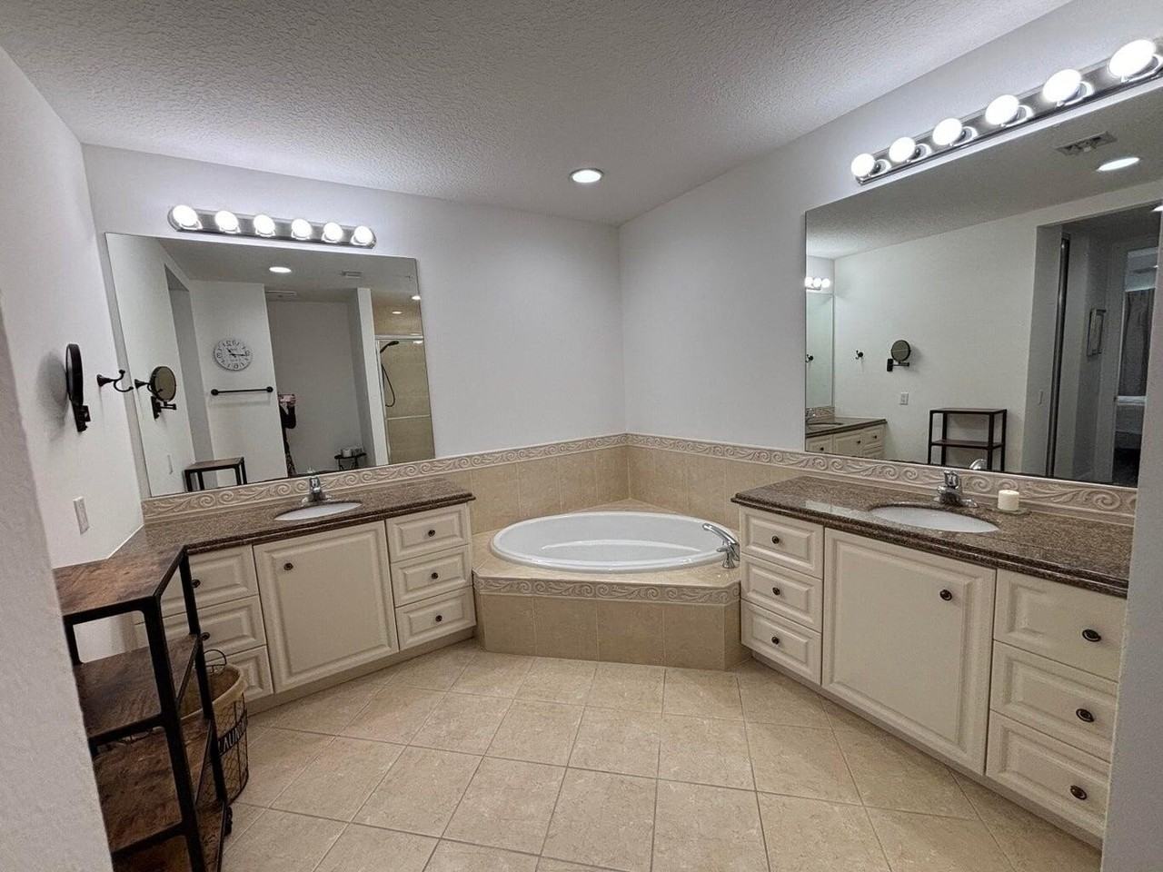 12 Harbour Isle Dr W #306 - Photo 5 of 22