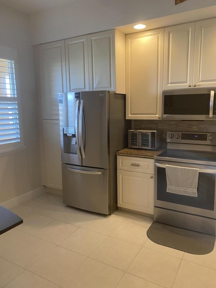 7 Harbour Isle Dr E #304 - Photo 6 of 25