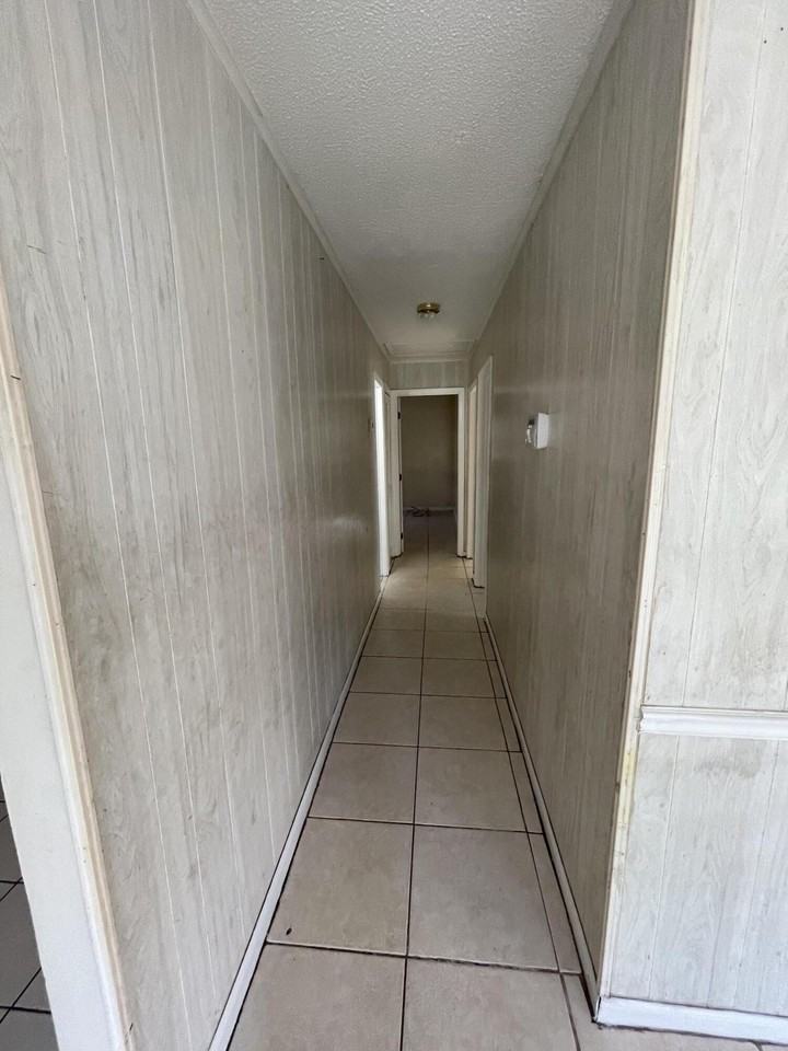 2801 Avenue E - Photo 5 of 15