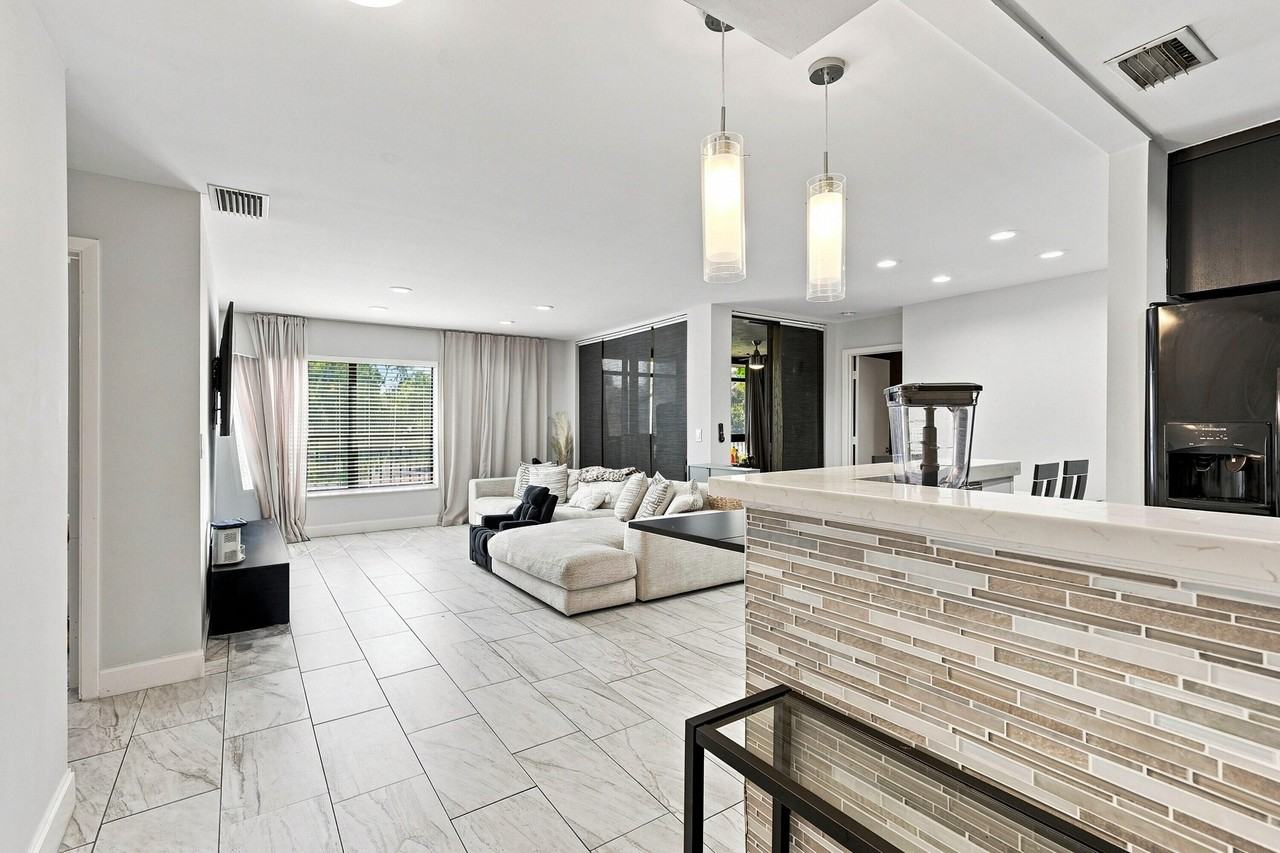 2581 Carambola Cir N #1868 - Photo 4 of 50