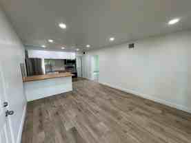 2200 Ne 173rd St #4 - Photo 1 of 1
