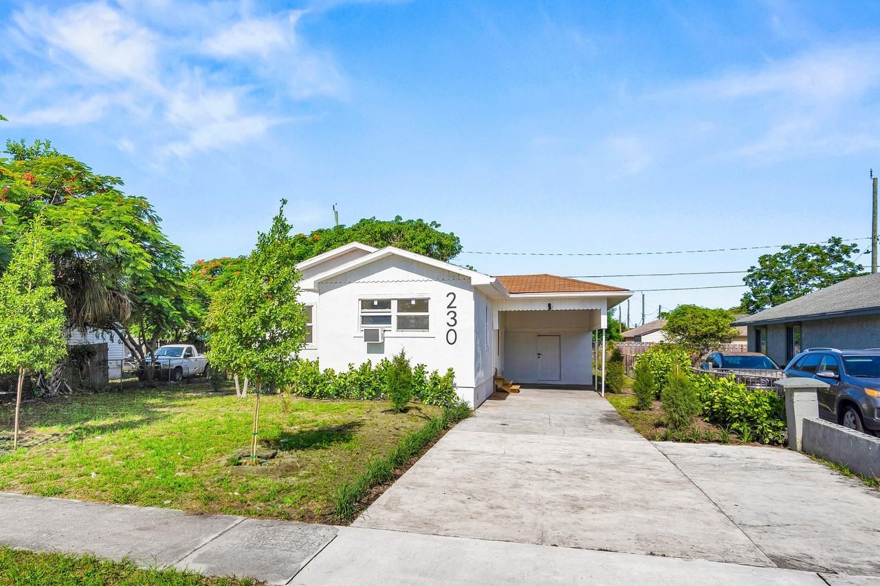 230 Sw 6th Ave - Photo 2 of 32