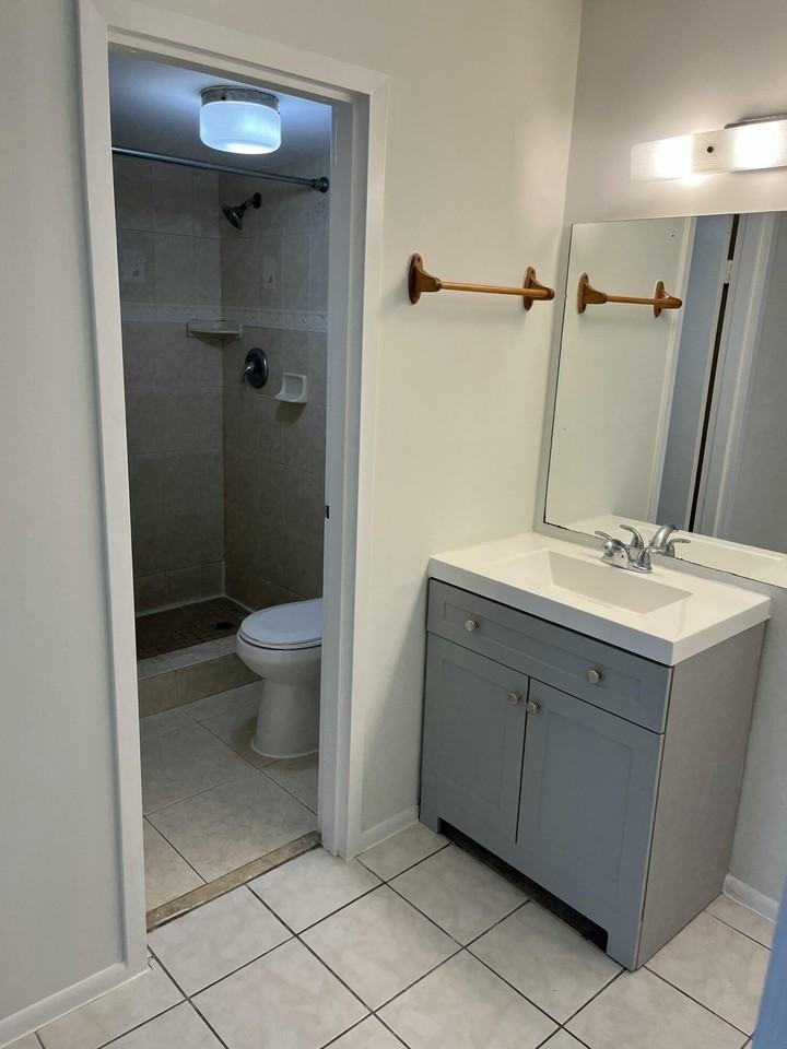 4304 Nw 9th Ave #3-1A - Photo 6 of 11