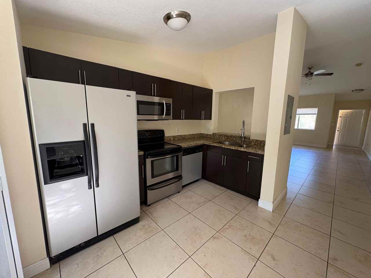 6235 Sw 47th Mnr #202 - Photo 7 of 10