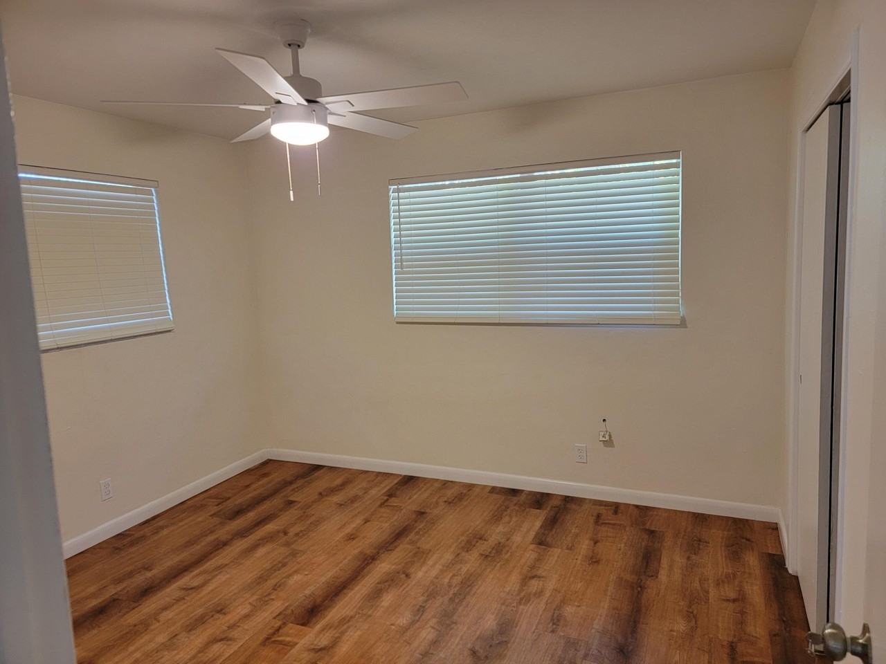 550 Sw 38th Ter #0 - Photo 5 of 7
