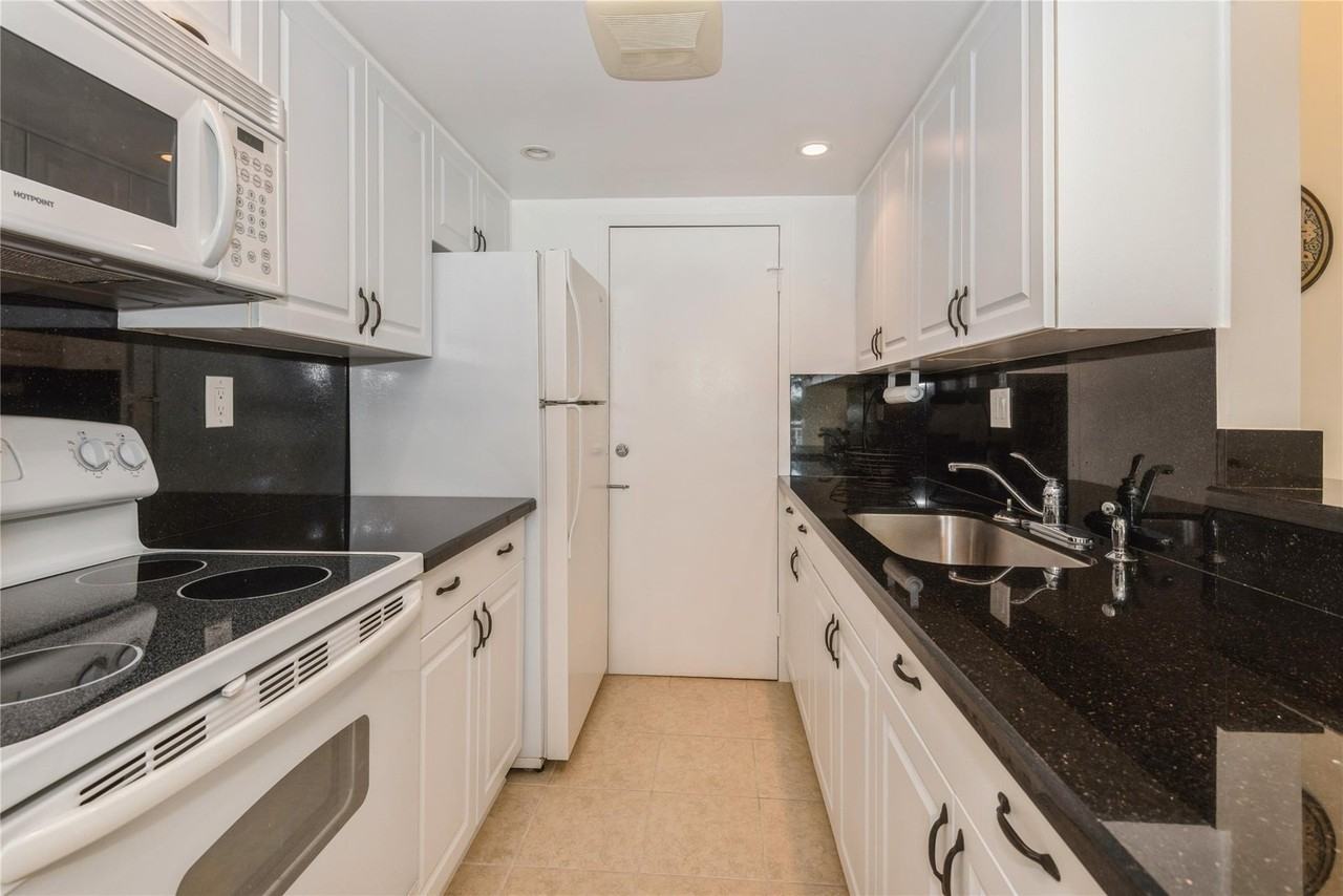 720 Orton Ave #306