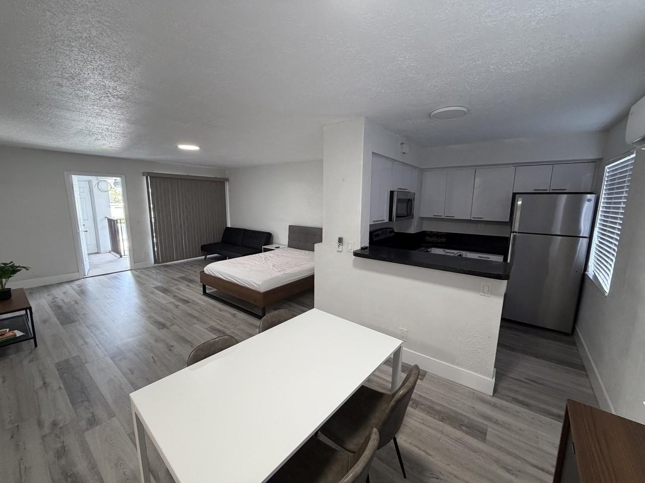 412 Sunset Dr #11 - Photo 7 of 9