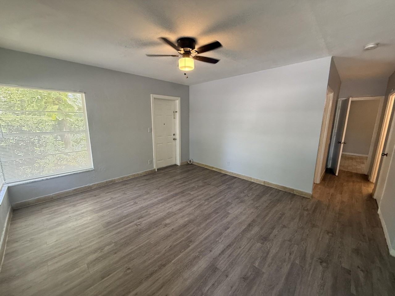 643 Ne 17th Ter #4 - Photo 3 of 16