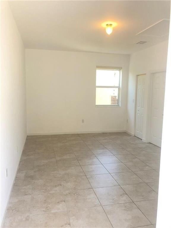 16954 Sw 90th St - Photo 5 of 22
