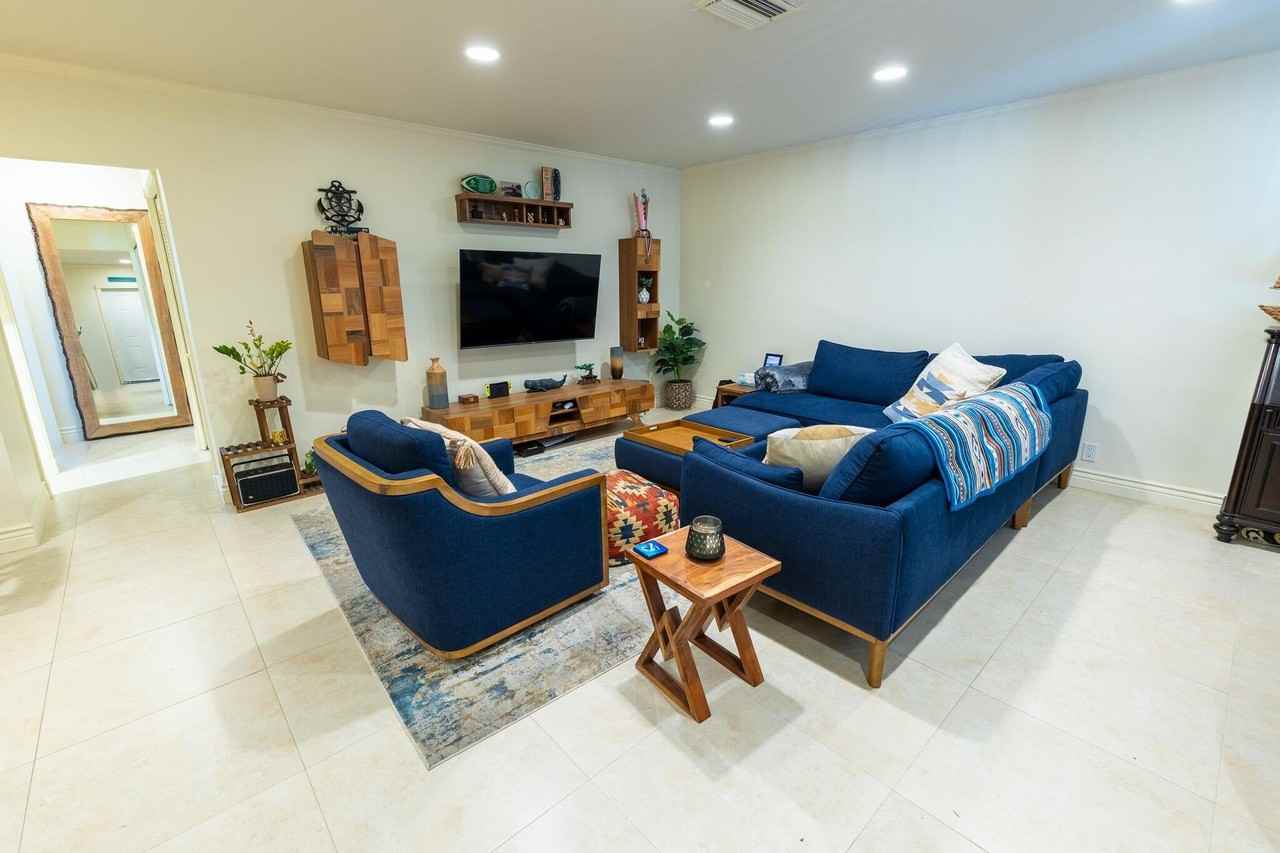 3215 Ne 15th St #203 - Photo 5 of 28