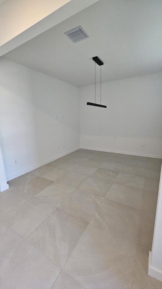5351 Se Cable Dr - Photo 2 of 20